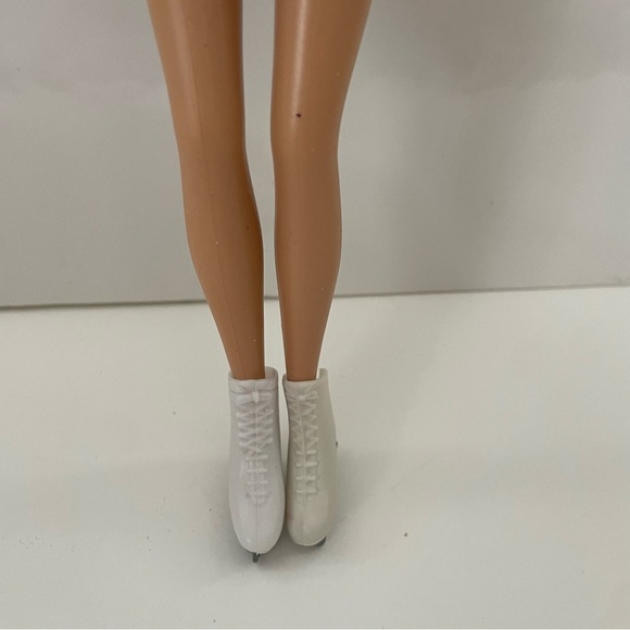 Barbie Sporting Life Ice Skating Purple Dress Vintage - Picture 4 of 6